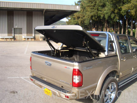 cover D-max2